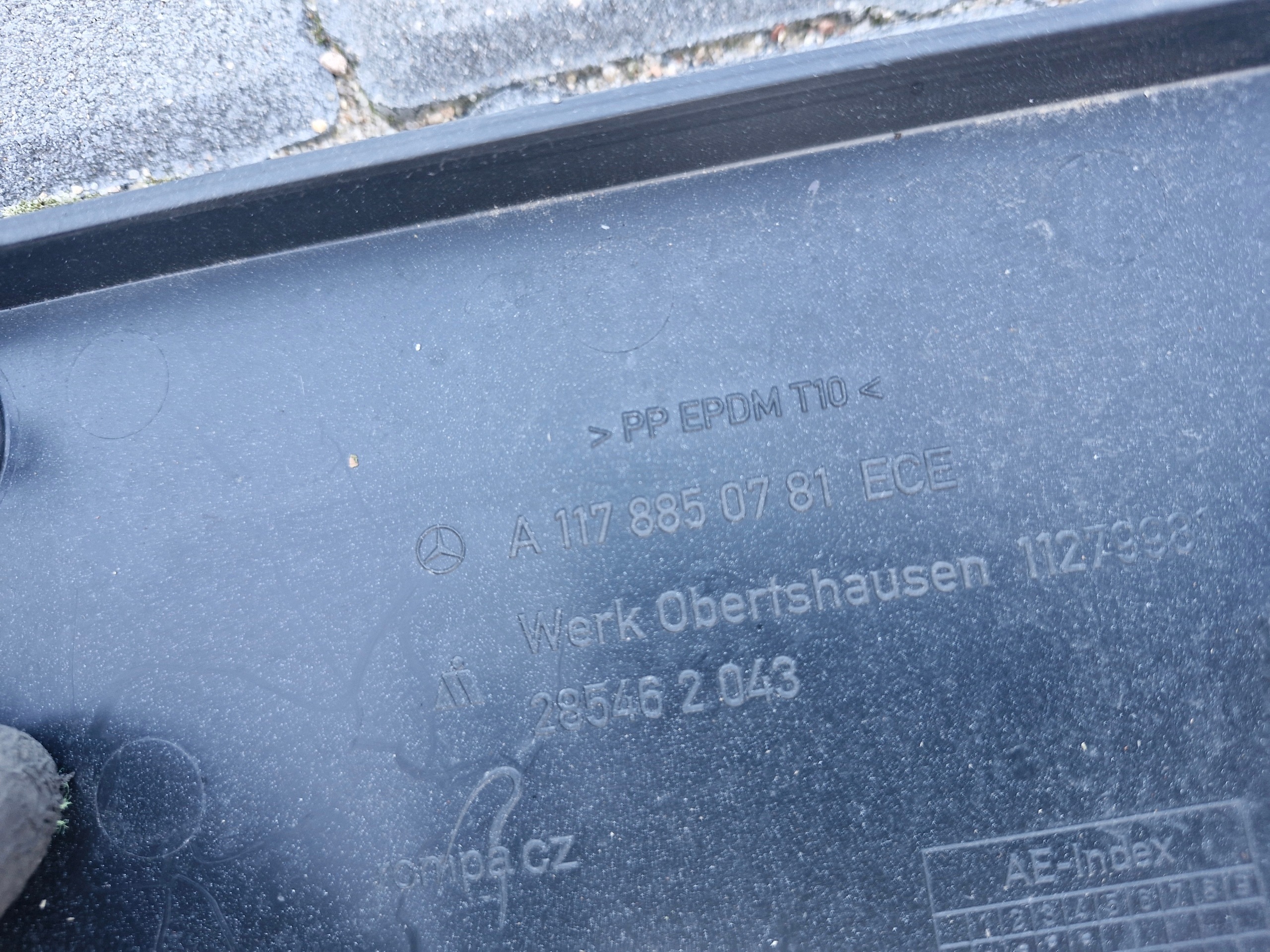 Mercedes-Benz CLA C117 Rekisterikilven pidike A1178850781