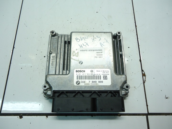 BMW 3 E90 2.0D N47D20 Calculateur 7809999 0281013924