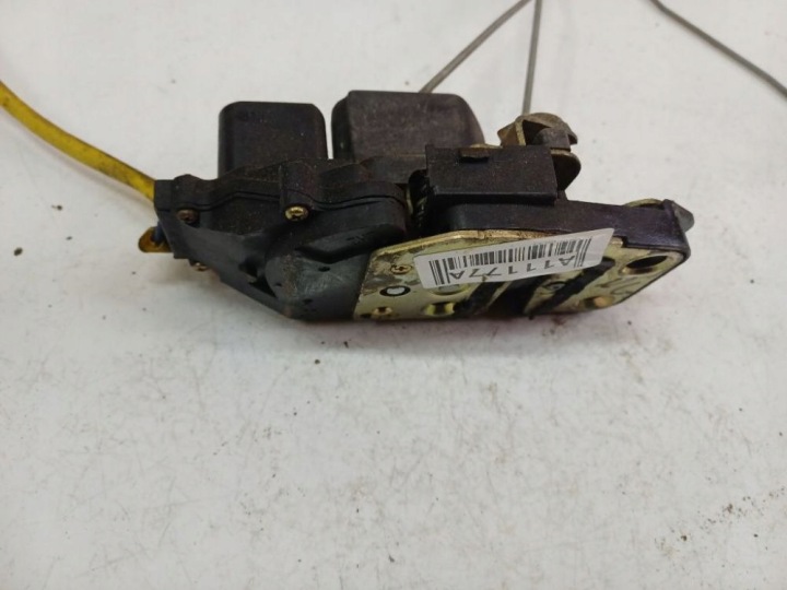 Kia Sorento Door Lock - Rear Left 2004 3.5L