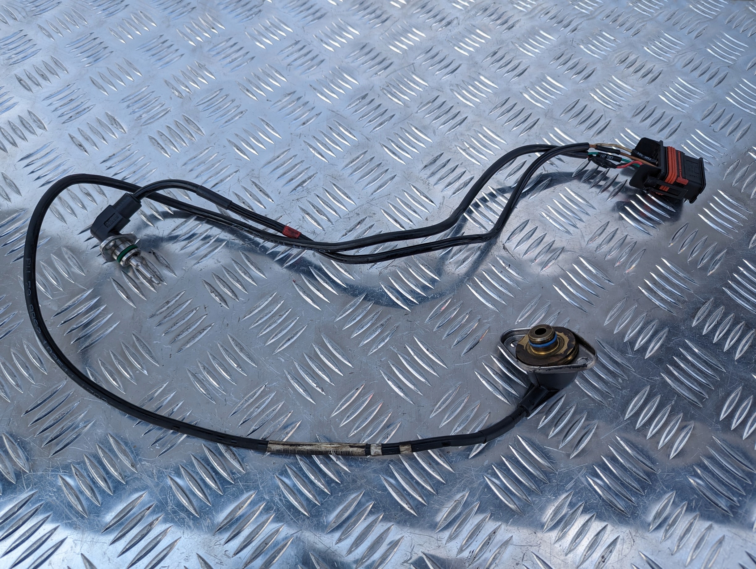Sensor de pressão e temperatura no coletor Scania NTG image 2