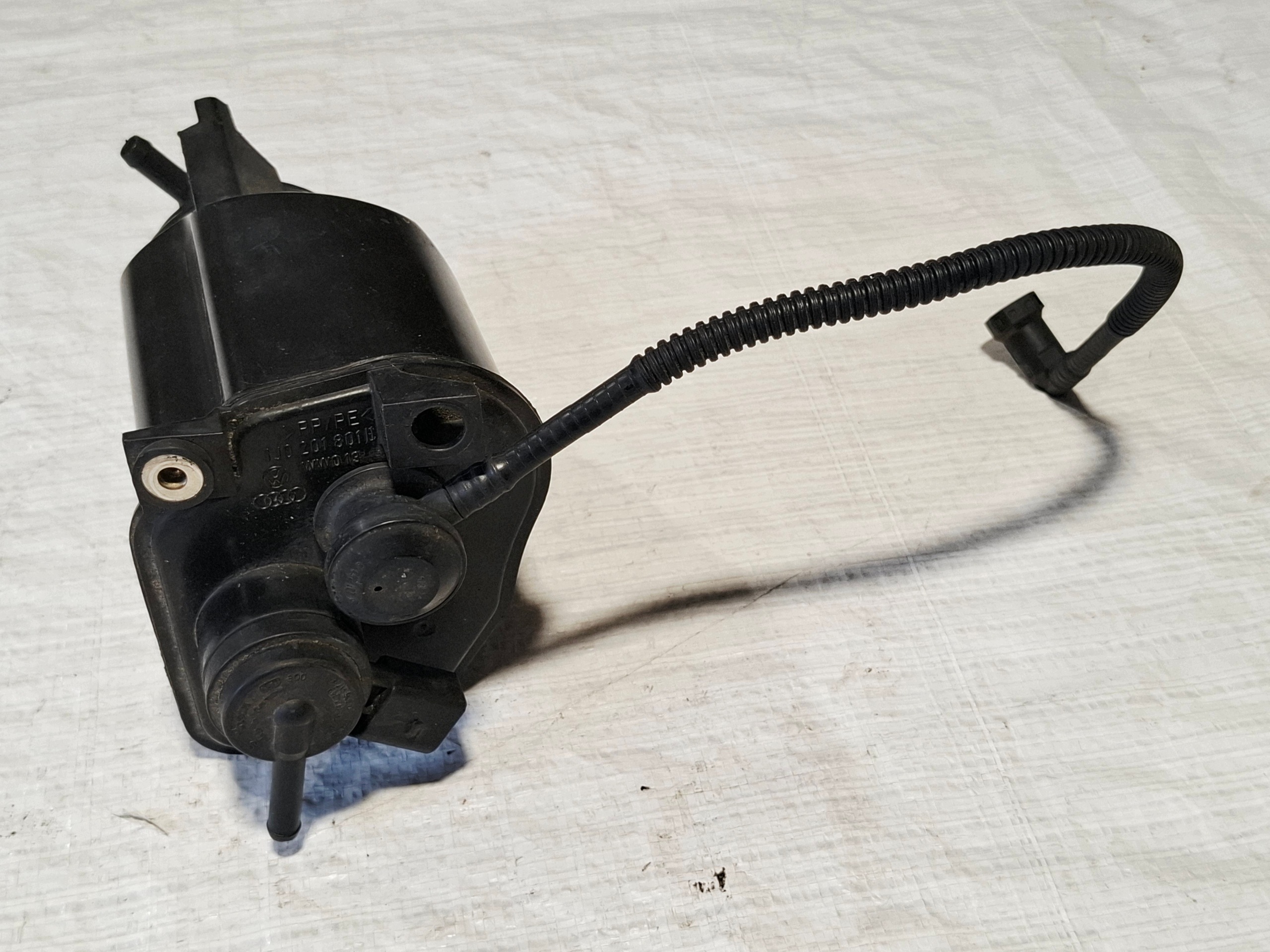 AUDI SEAT SKODA VW - Koolstoffilter 1J0201801H image 2