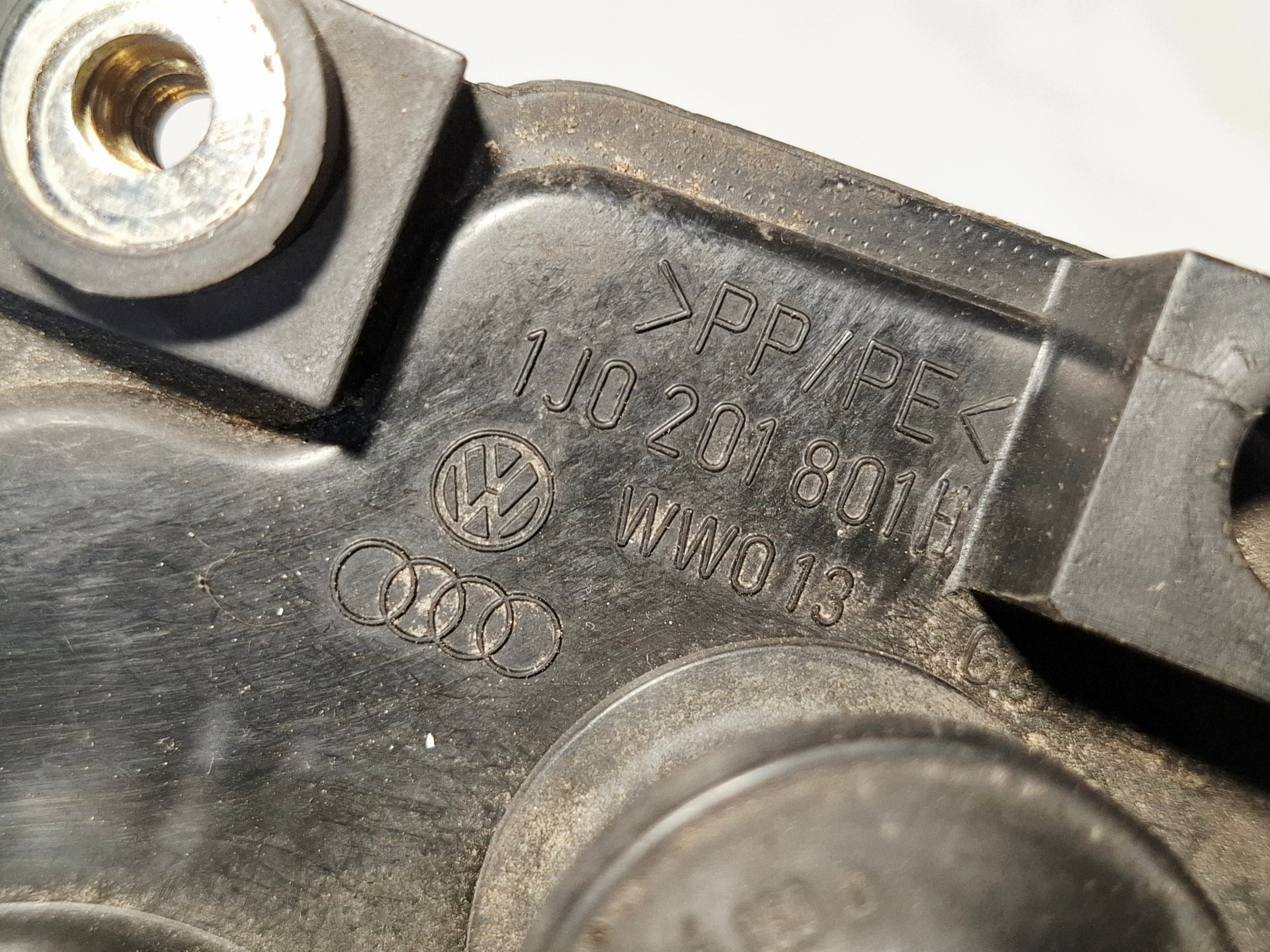AUDI SEAT SKODA VW - Koolstoffilter 1J0201801H image 6