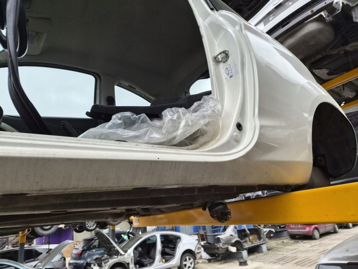 Ford Ka II 3D HB Left Sill Quarter Pillar F9