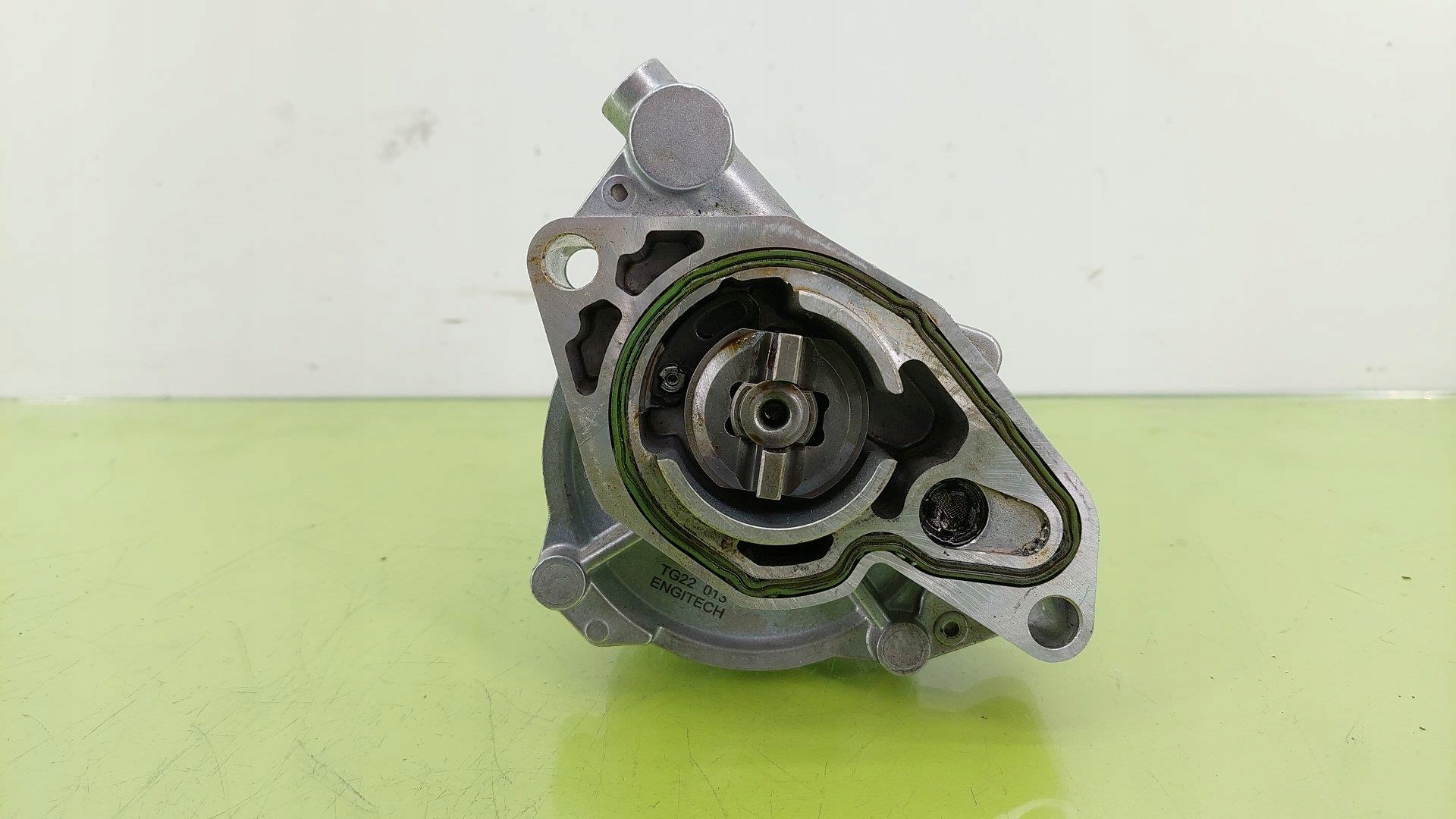 Vakuumpumpe OPEL INSIGNIA A 2.0 Turbo 220KM A20NHT TG22013 image 4