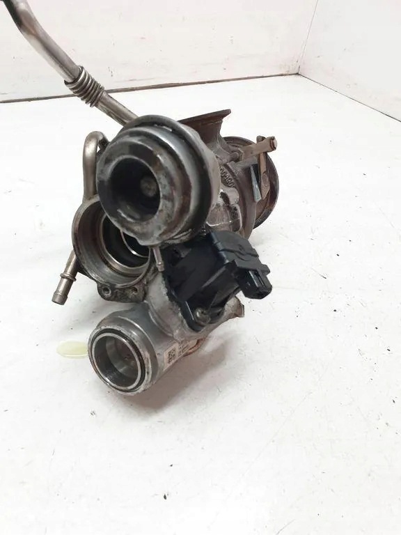 Turbolader BMW 5 (F10) 757698508 4.4L 2012 image 4