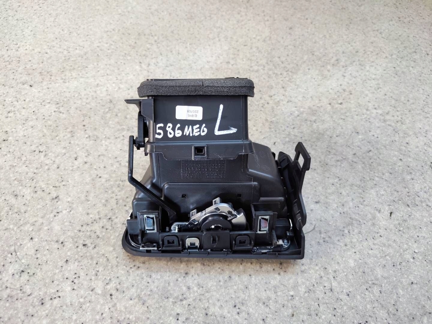 Luftventil 687616296R58 Renault Megane IV Lift image 3