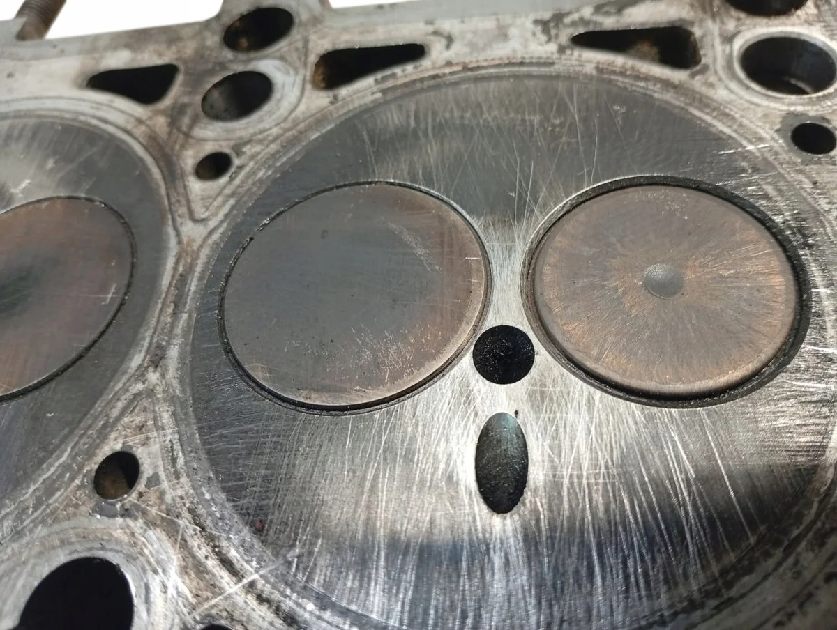 Volkswagen OE 045103373C culasse image 9