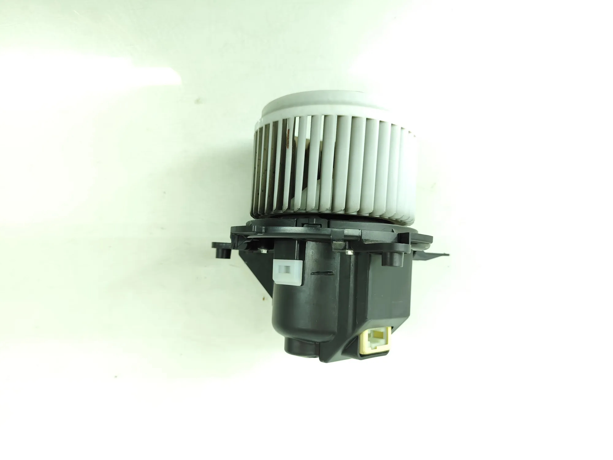 Luz de Ré Citroën Berlingo K9 Usado image 8