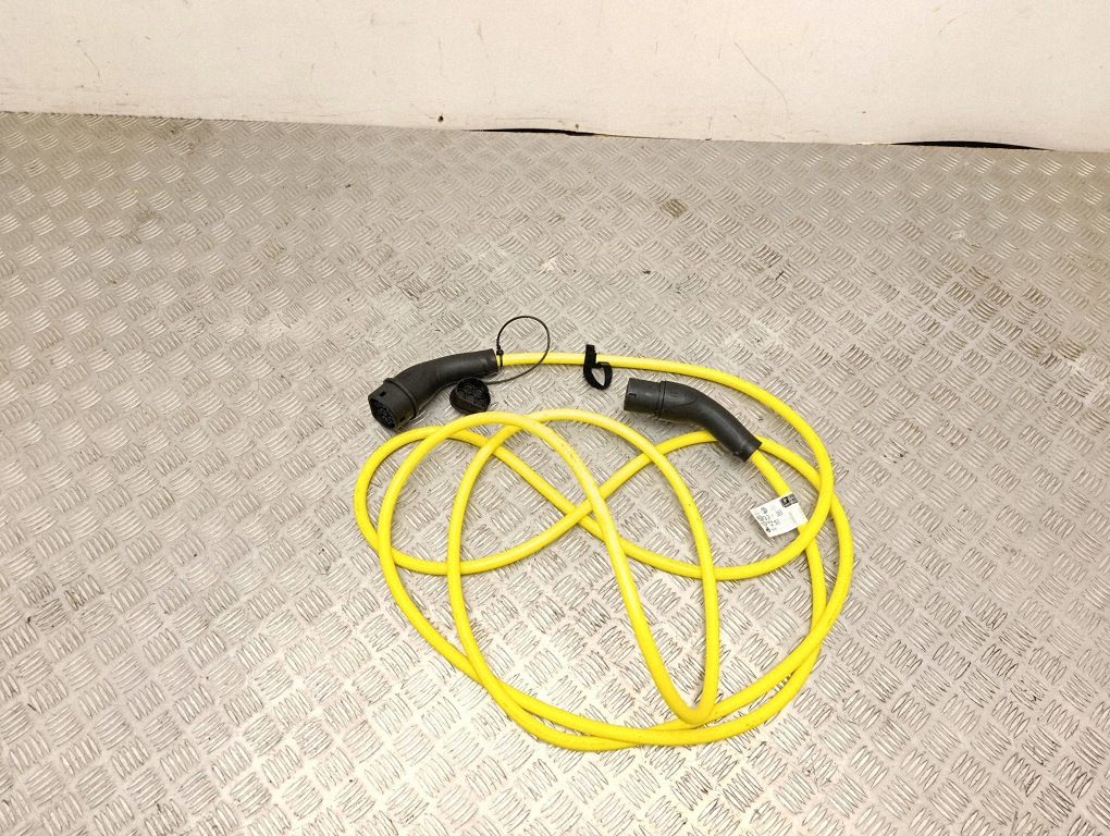 Audi Q4 SUV Battery Charging Cable 1EA971639M