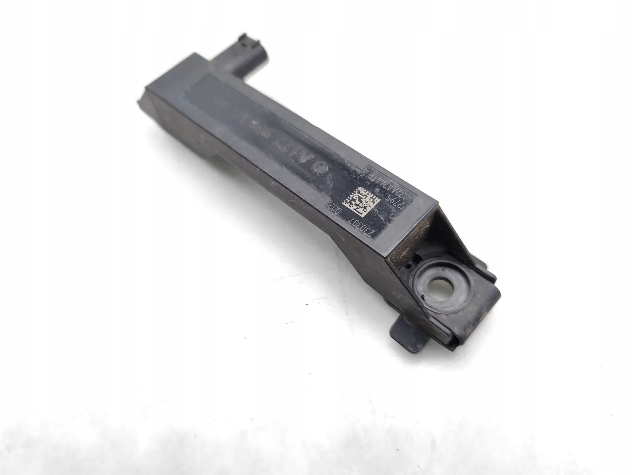 Mercedes-Benz EQB Antenne intern 2024 A1779050500 image 4