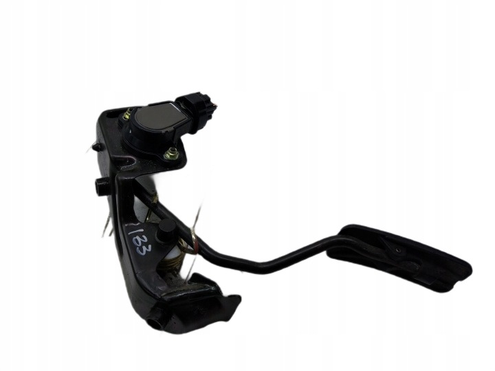 AVENSIS T25 2.0 Gaspedal potentiometer