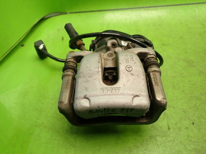 INIFINITI Q30 W176 W246 jarrukenkä oikea takana A2464232498