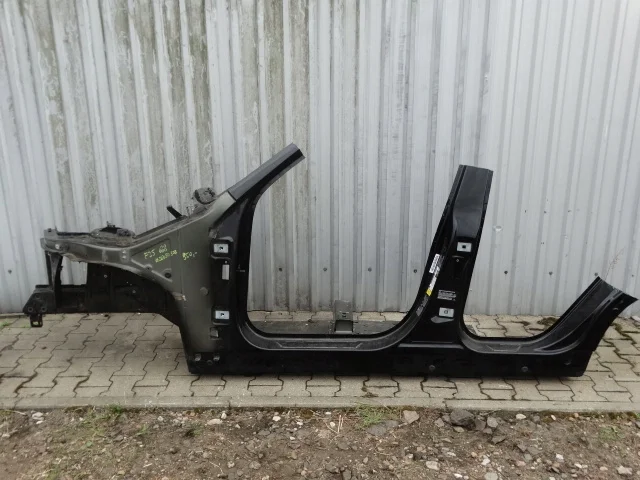 BMW X3 F25 Quart Avant Gauche 668