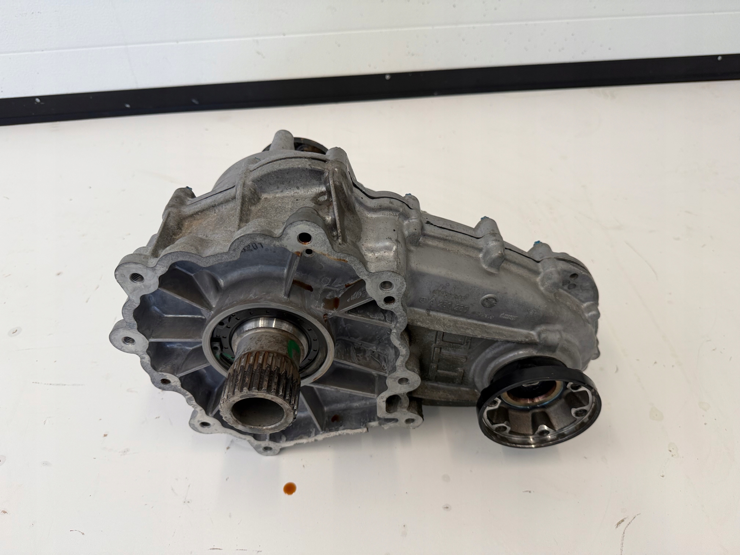 Etuvaihde Mercedes GLE W166 A2512802700