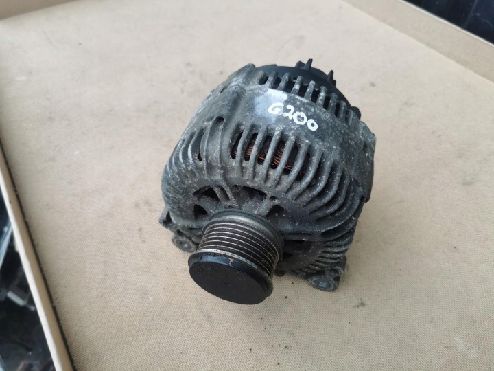 SEAT EXEO SKODA SUPERB II PASSAT B6 2.0 TDI ALTERNATOR 021903026L