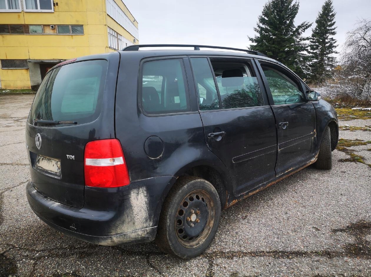 Volkswagen Touran Bakdörrlås - Vänster bak 2005 1.9L image 8