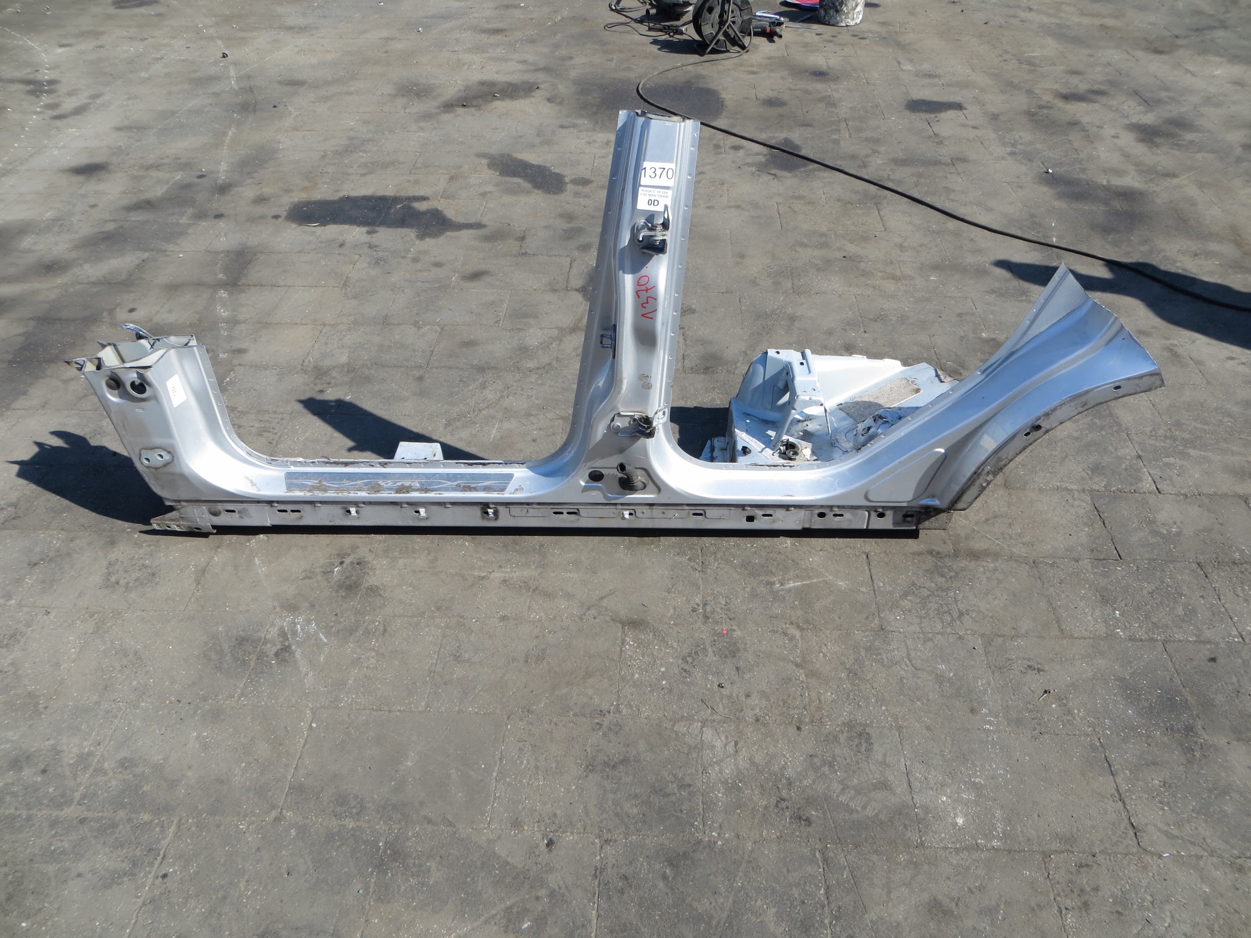 Seuil de porte Ford Kuga MK2 gauche 2013+ image 2