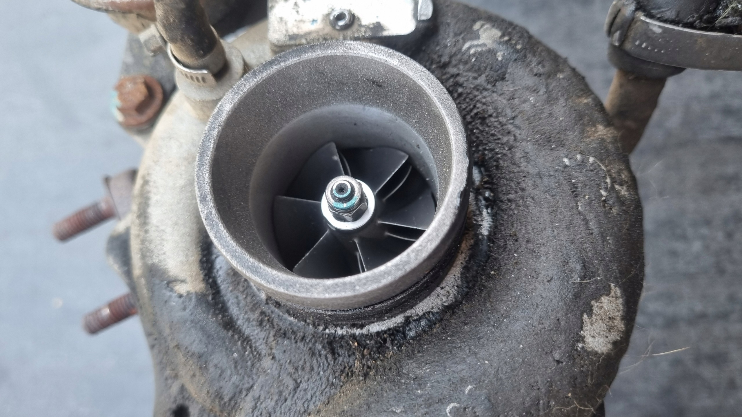 Turbo IVECO DAILY III 504154738 Usado image 3