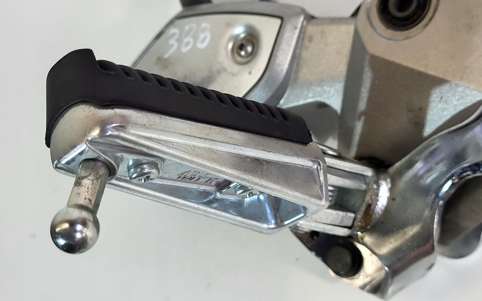 Rechter Vorderarm KOMPLETT Bremshebelpumpe Yamaha FZ1 Fazer 06-15 image 8