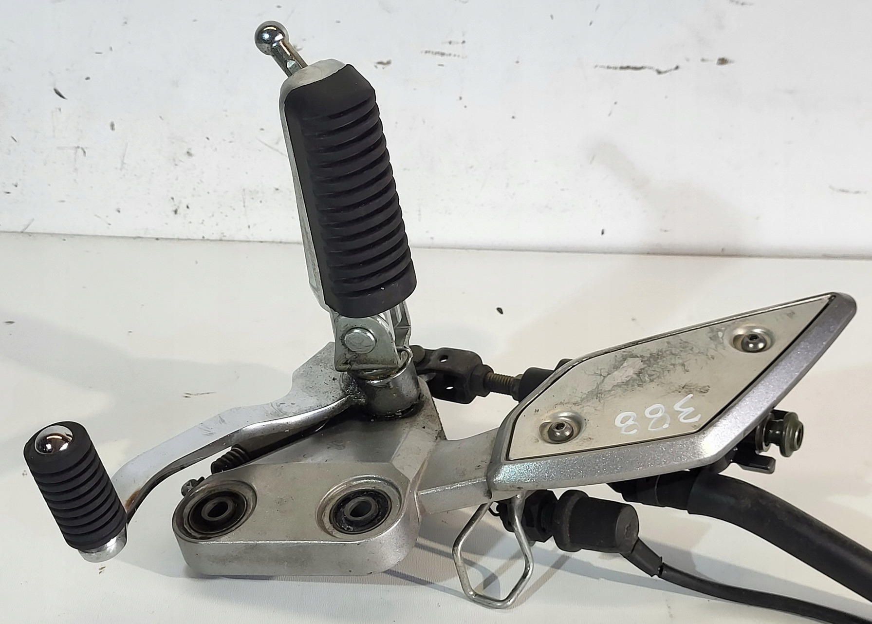 Rechter Vorderarm KOMPLETT Bremshebelpumpe Yamaha FZ1 Fazer 06-15 image 10