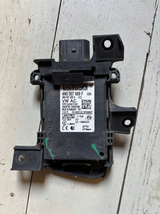 Tutka-anturi Distronic 4N0907669F 4N0907669A Audi A6 C8 A7 A8 Q7 Q8