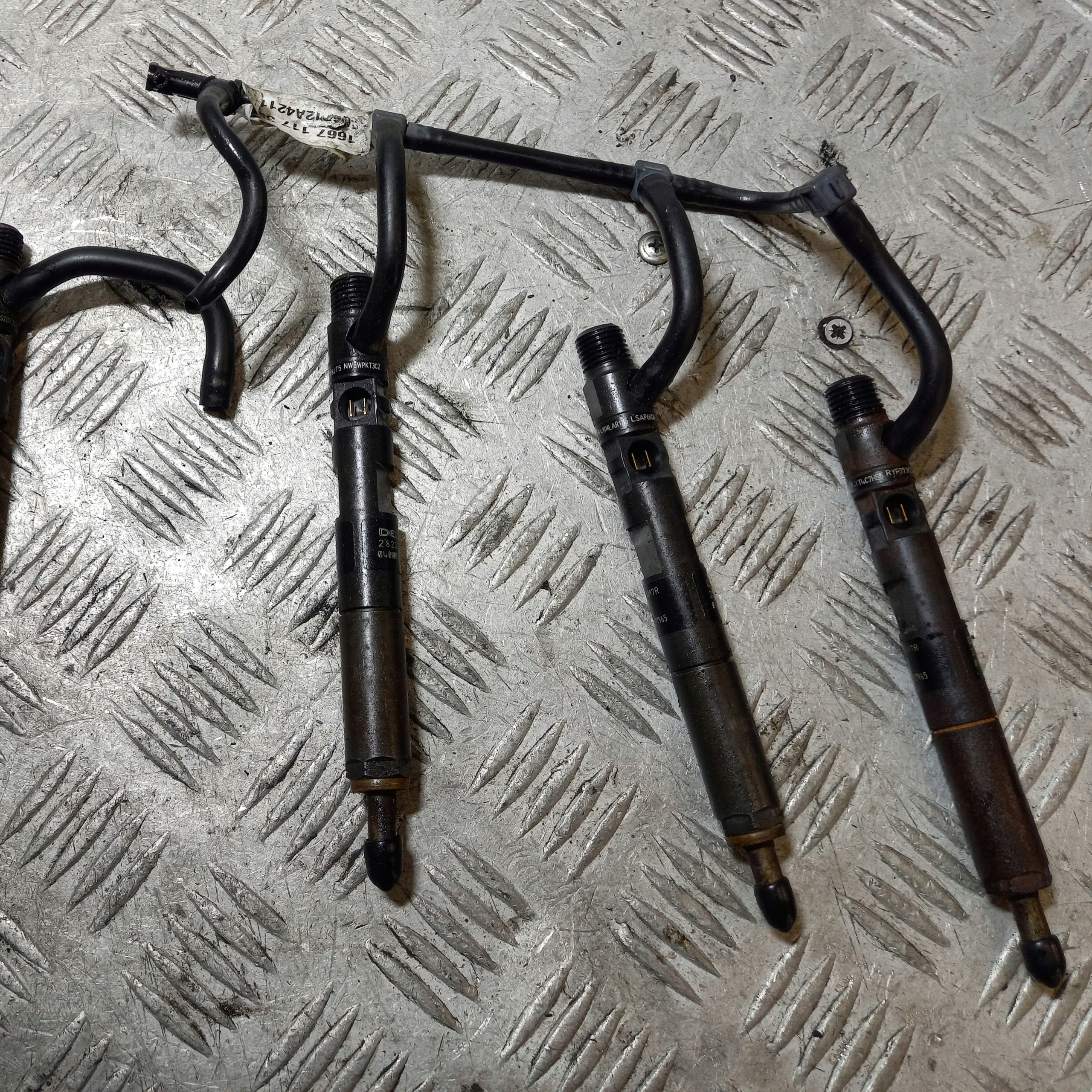 Injecteurs Nissan Micra K12 282372259 image 2