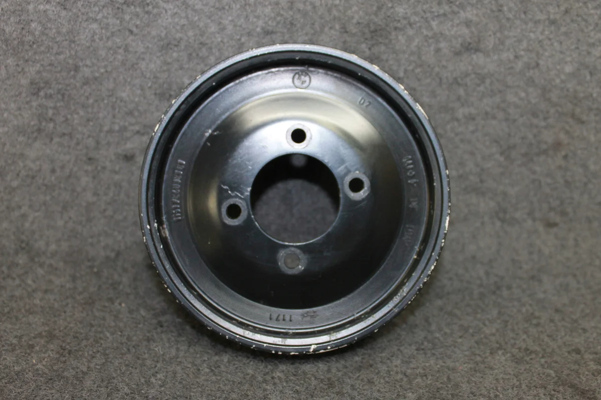 BMW Vattenpump 5.0i S85B50A E60 E63 M5 M6