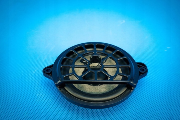 Keskikojekaiutin Bose Audi Q7 SQ7 4M 4M0035416A