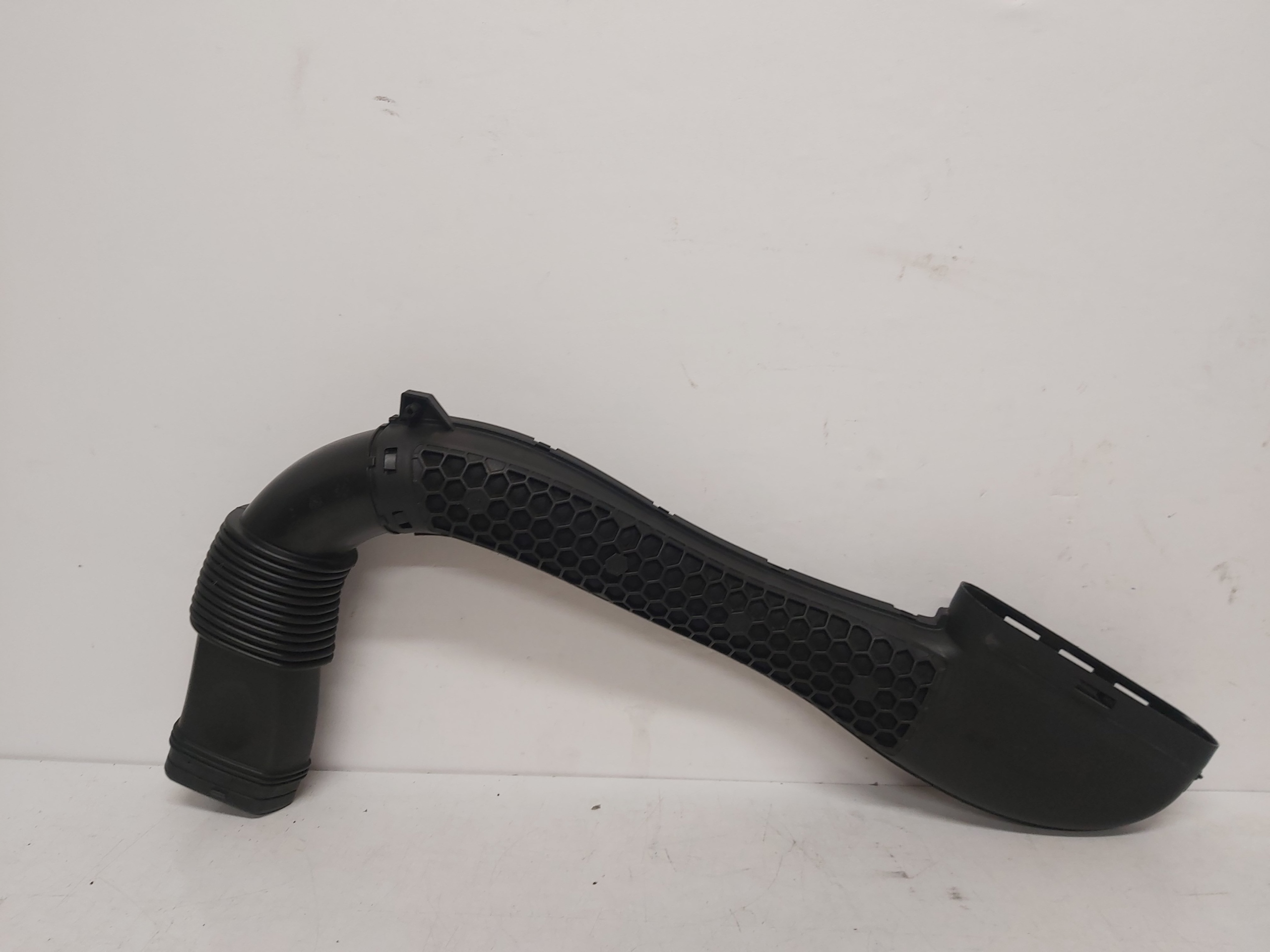 Tubo duto de ar Mercedes Classe C W205 A2740901800