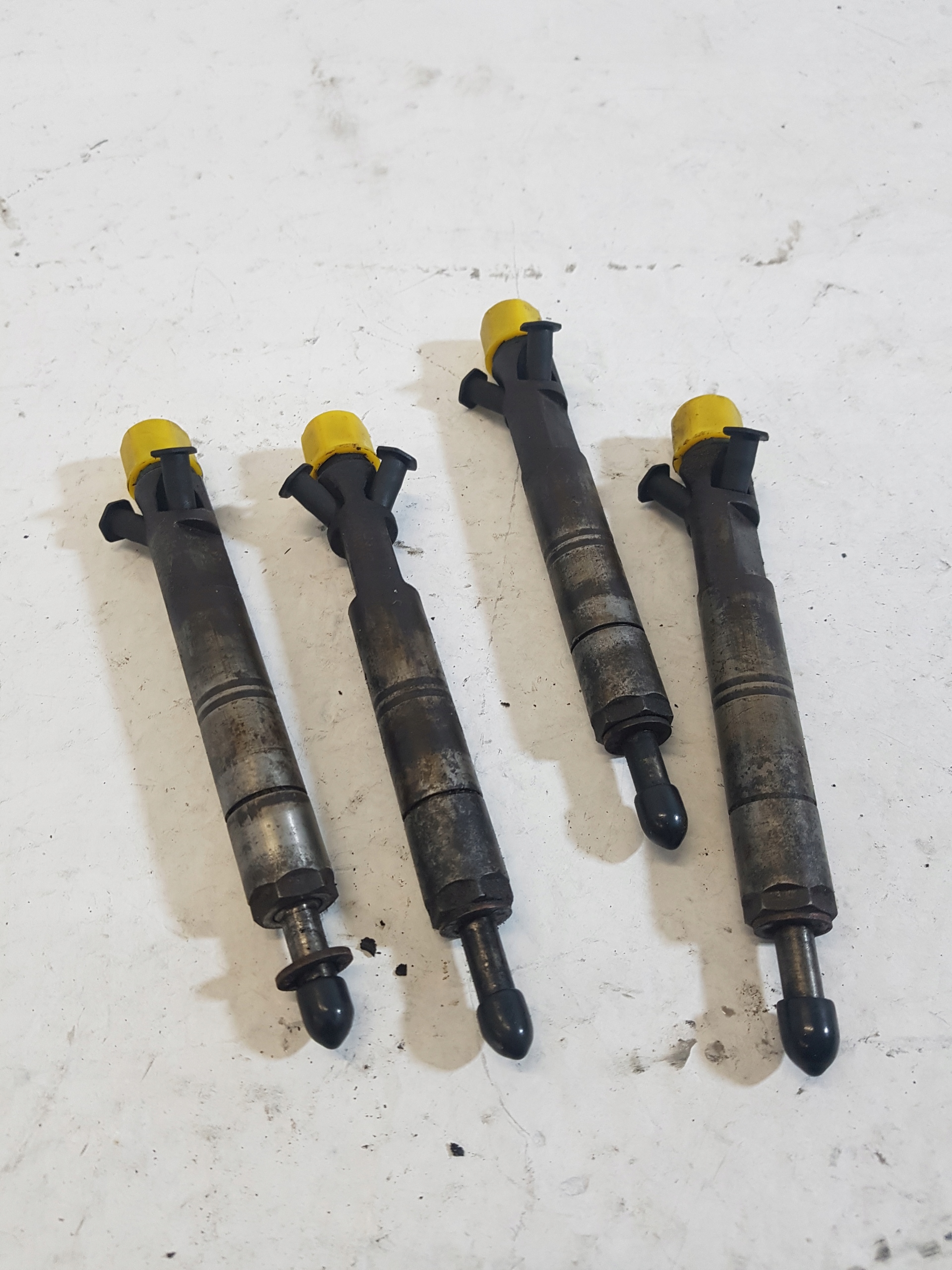 Inyectores Completo Ford Focus MK1 1.8 D image 2