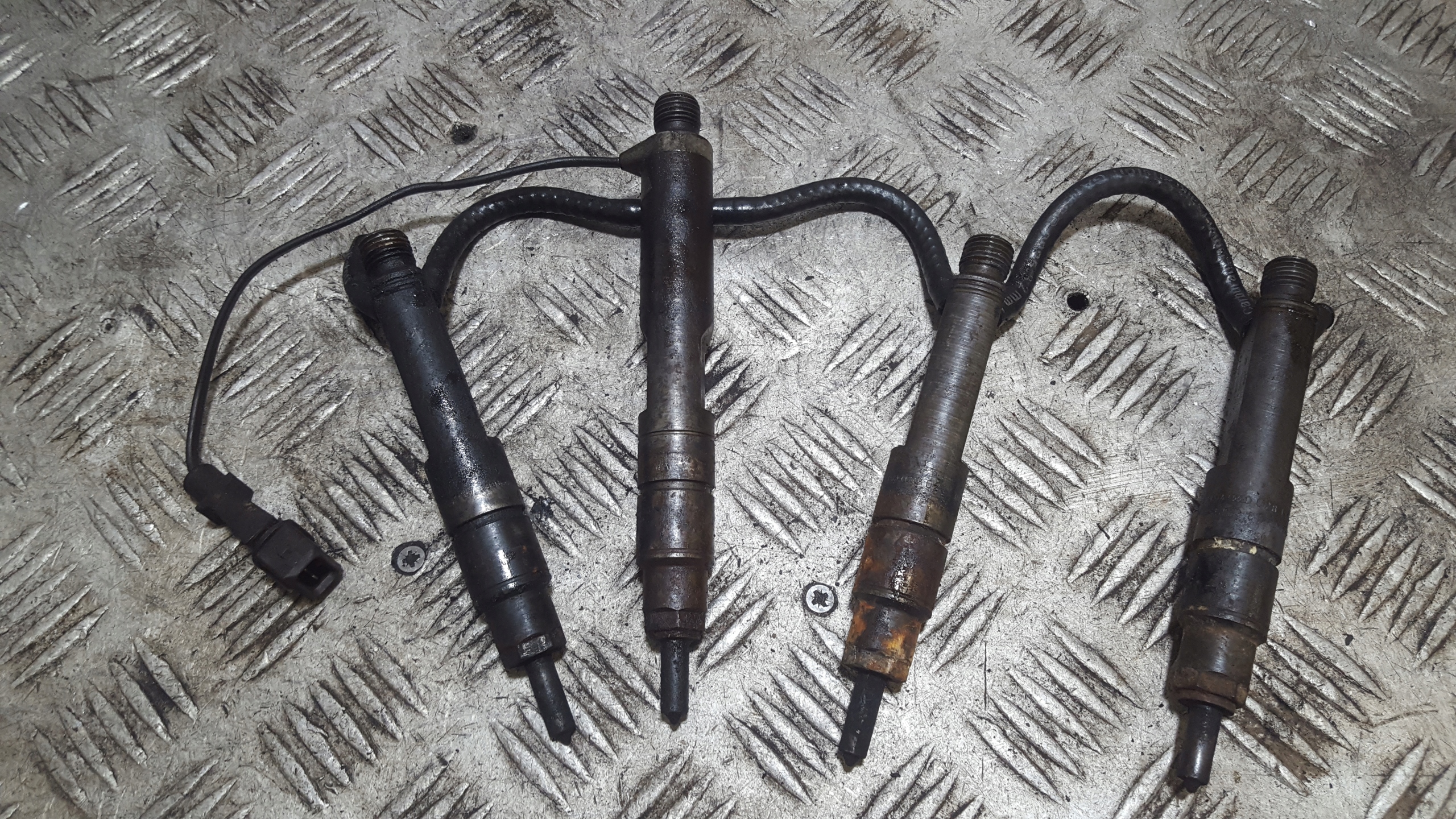Injecteurs Volkswagen Passat B5 028130201G image 2