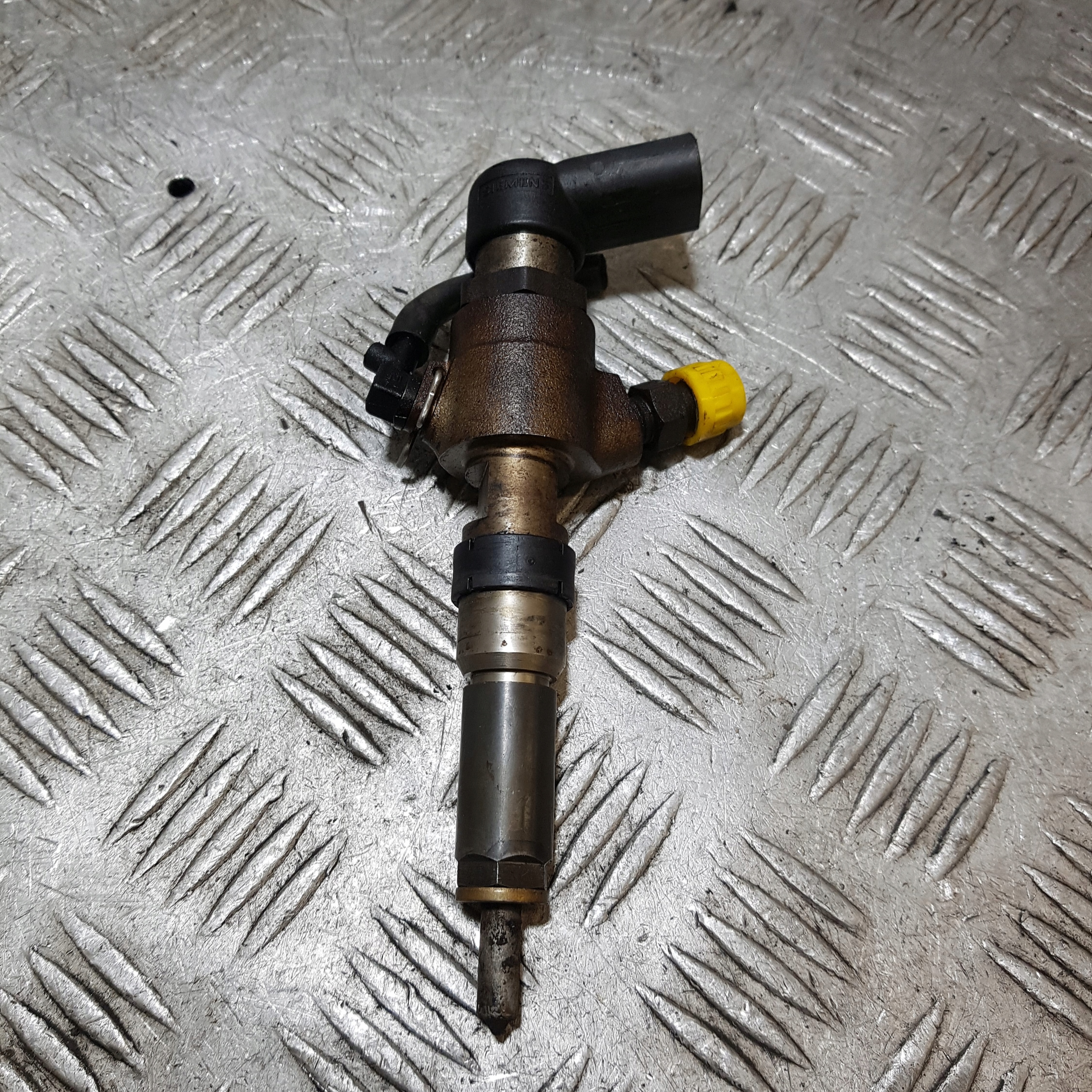 Injecteur PEUGEOT 207 9655304880 image 2