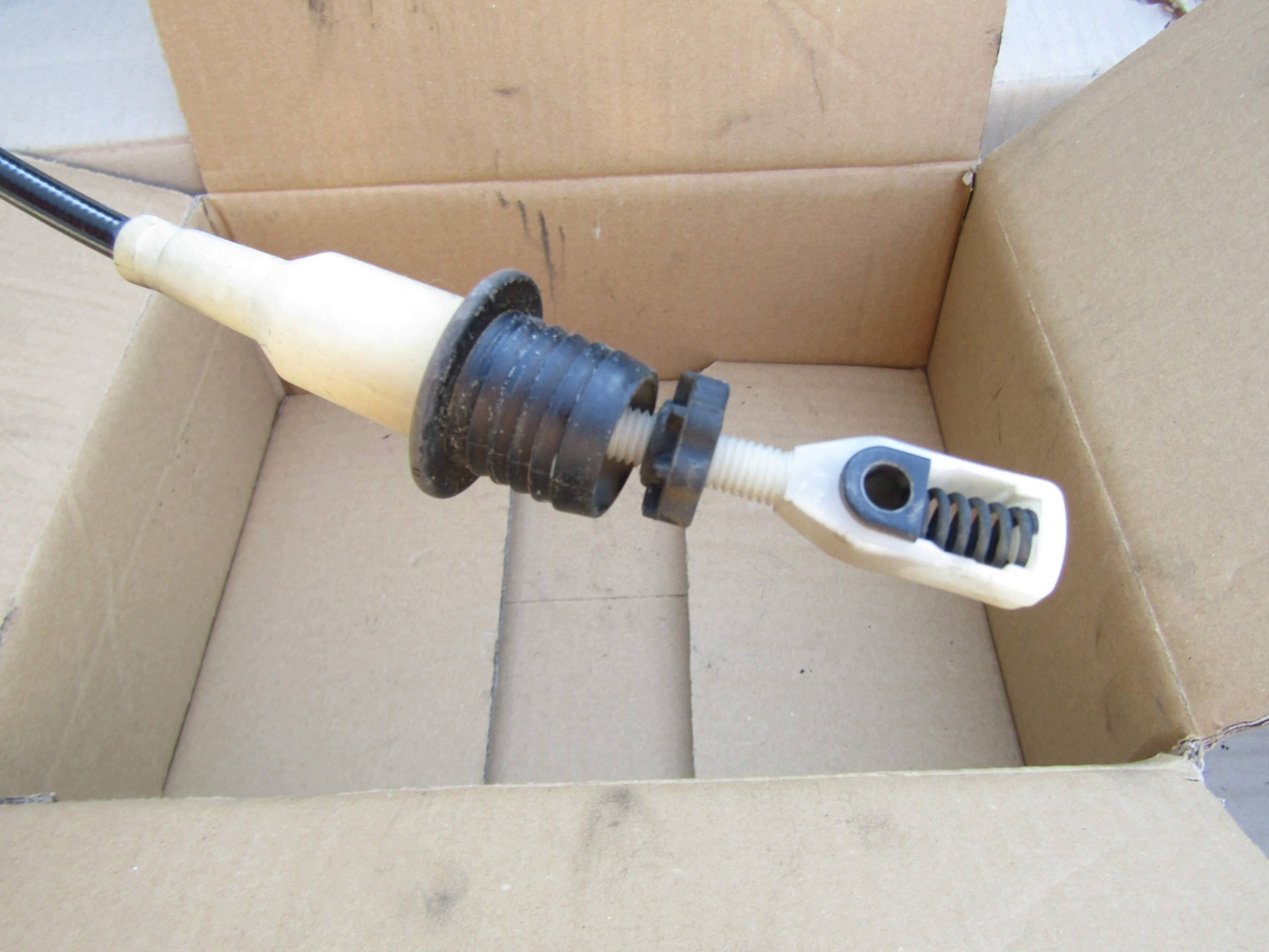 Câble d'accélérateur Mercedes-Benz OE 2103002330 image 6