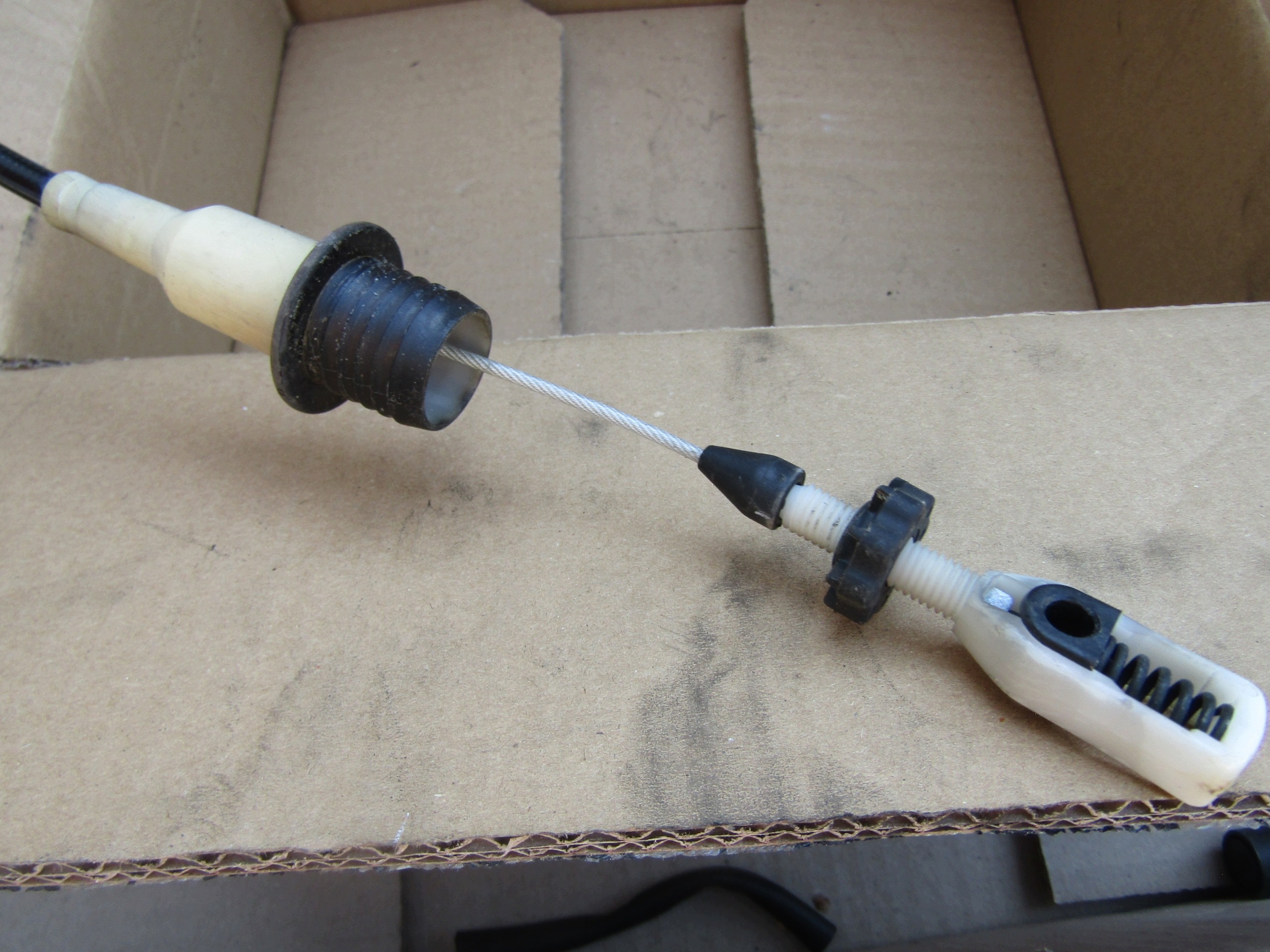 Câble d'accélérateur Mercedes-Benz OE 2103002330 image 7