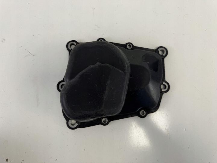 Vaihteiston kotelon kansi F13 F17 Opel Corsa D 55564394