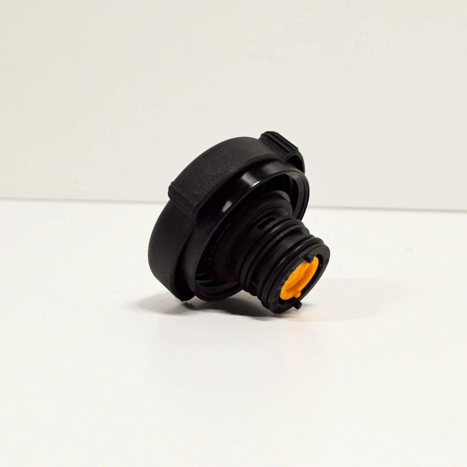 BMW OE 17137639023 Radiator Cap Used image 6