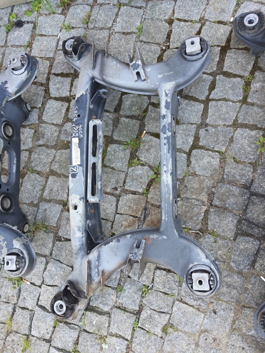 Rear suspension subframe Mercedes W204 W207 W212 refurbished