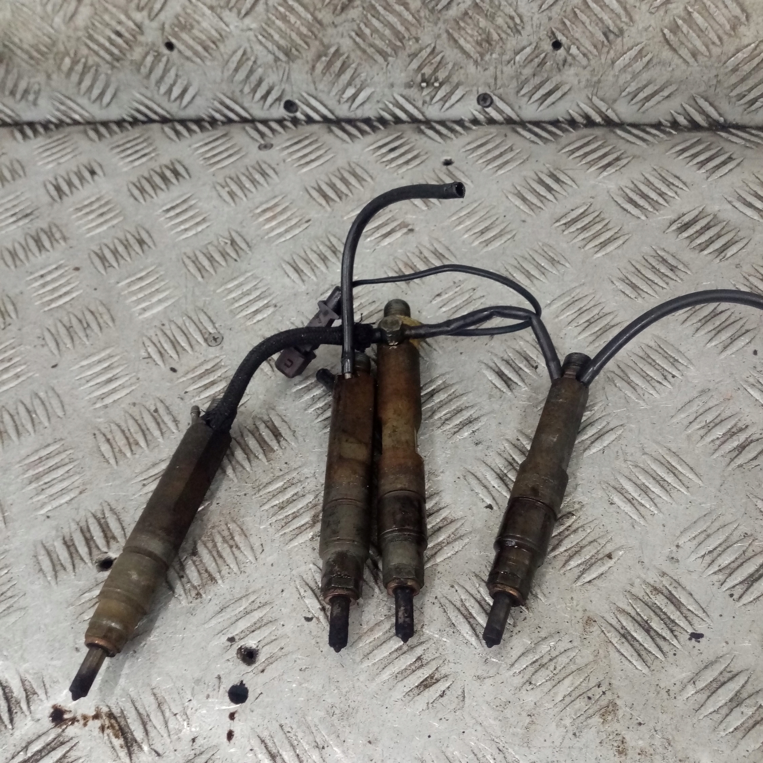 Injecteurs Audi A4 B5 028130201J image 2
