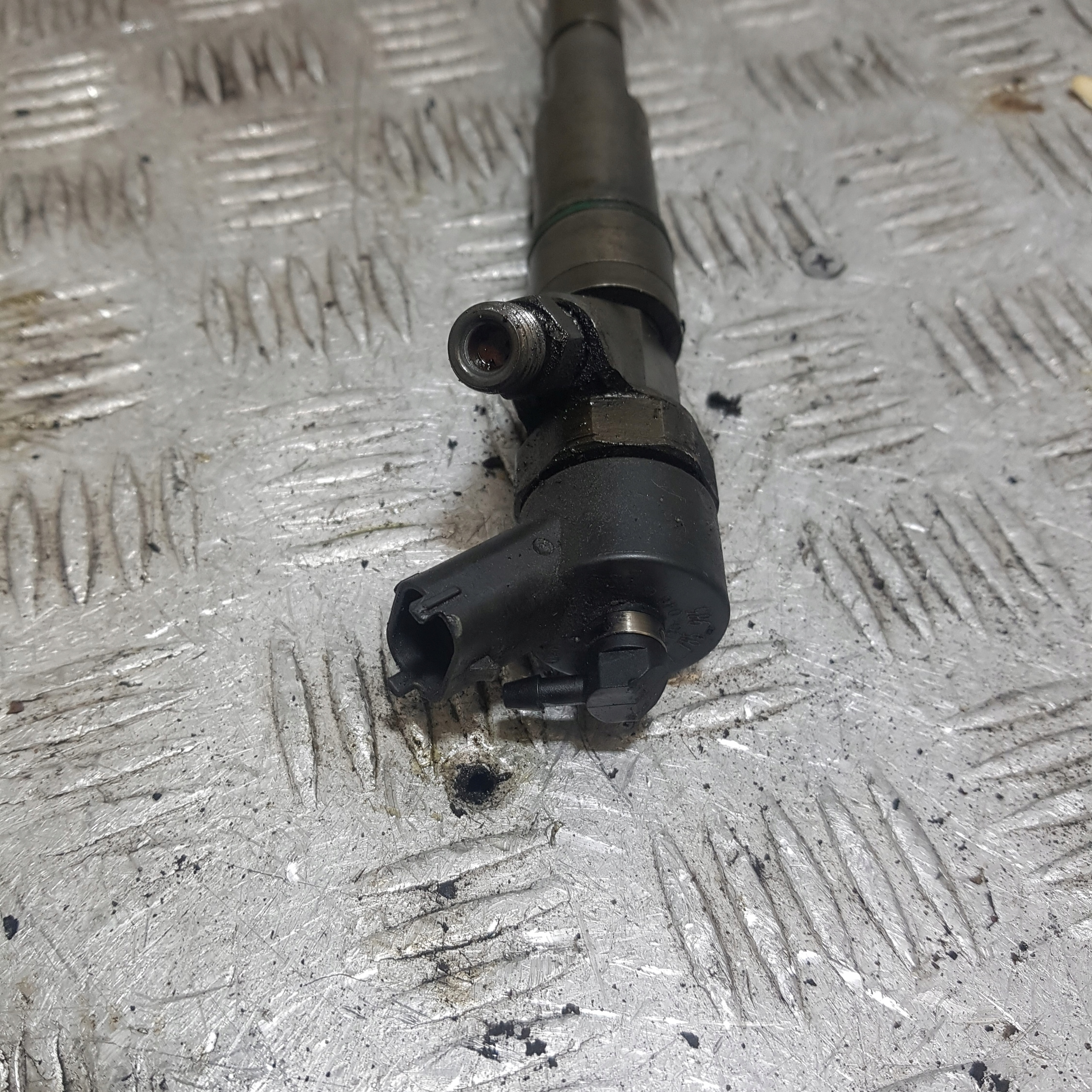 Injecteur BMW E39 044511048 image 2