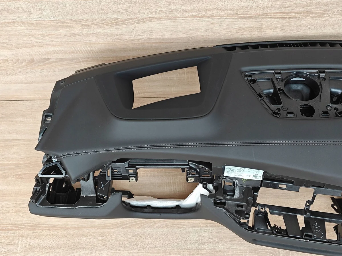 BMW X5 G05 HUD-kojelaudan paneeli image 6