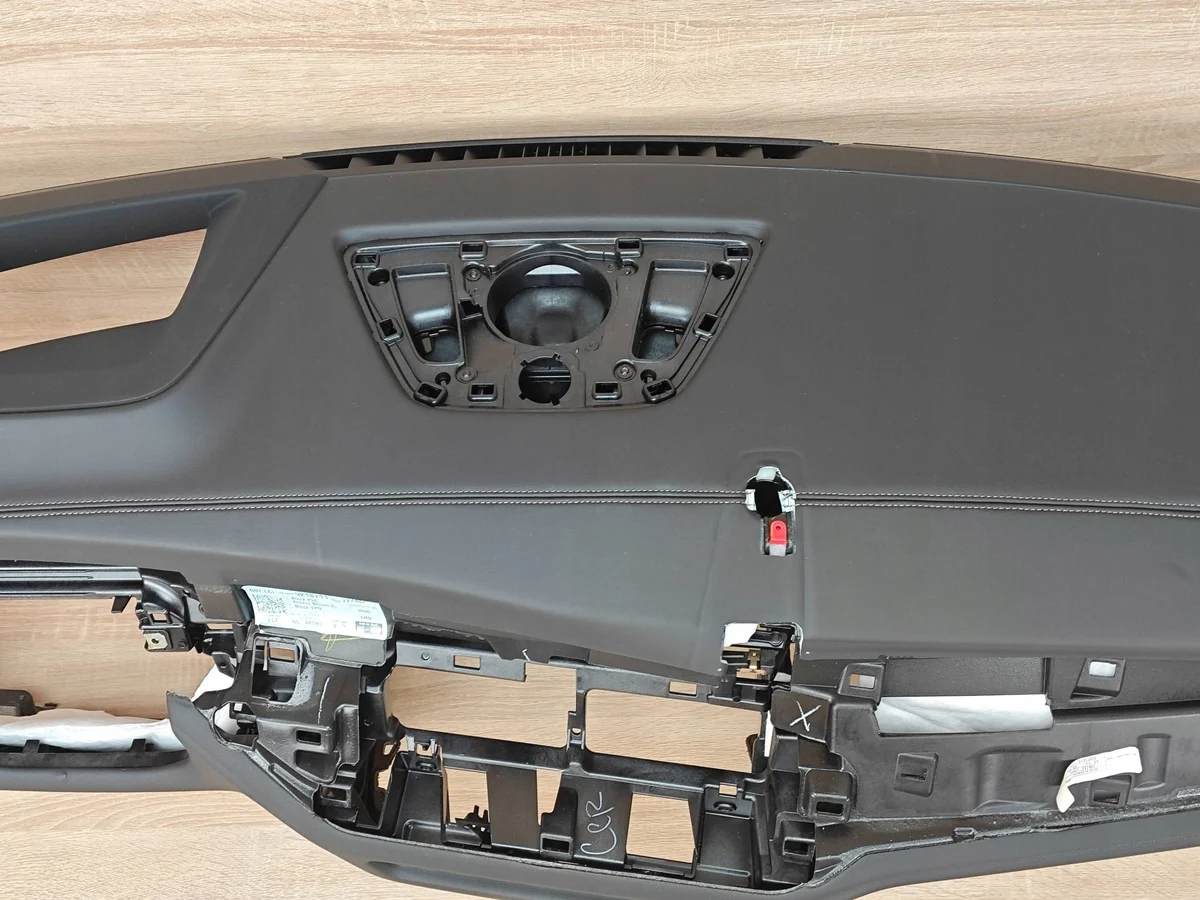 BMW X5 G05 HUD-kojelaudan paneeli image 7