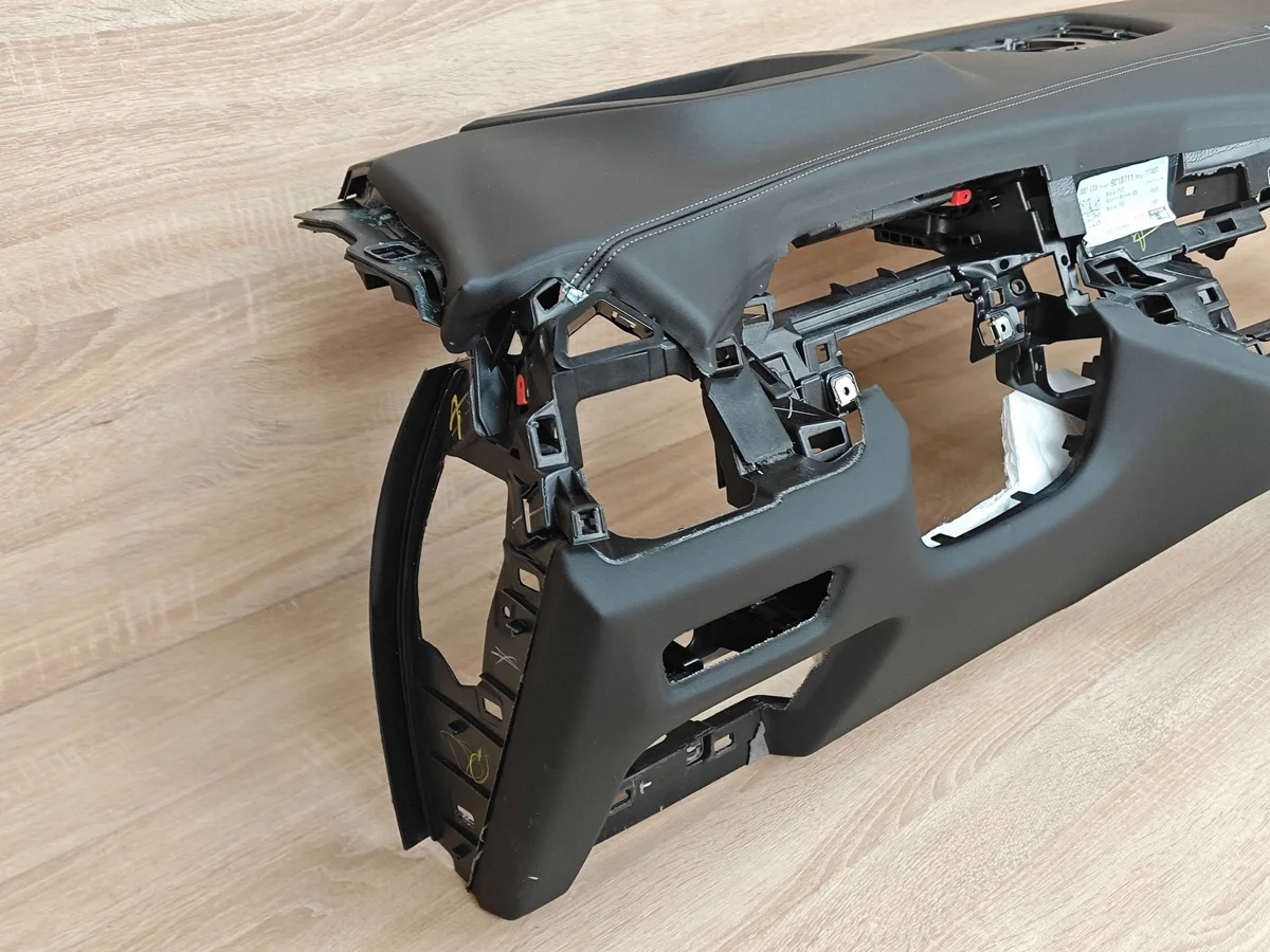 BMW X5 G05 HUD-kojelaudan paneeli image 10
