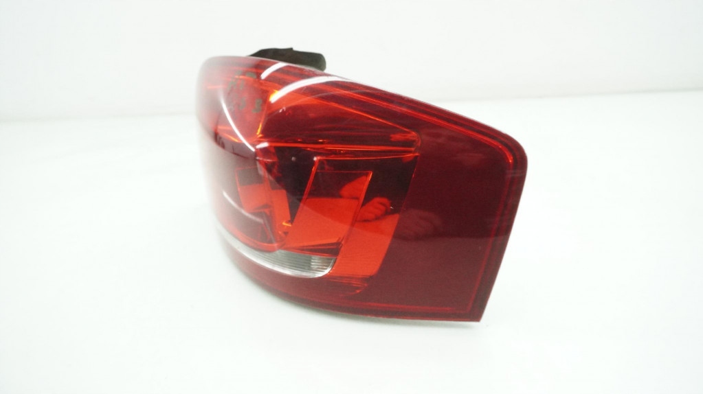 AUDI S3 8P achterlicht rechts buiten 8P3945096A image 3