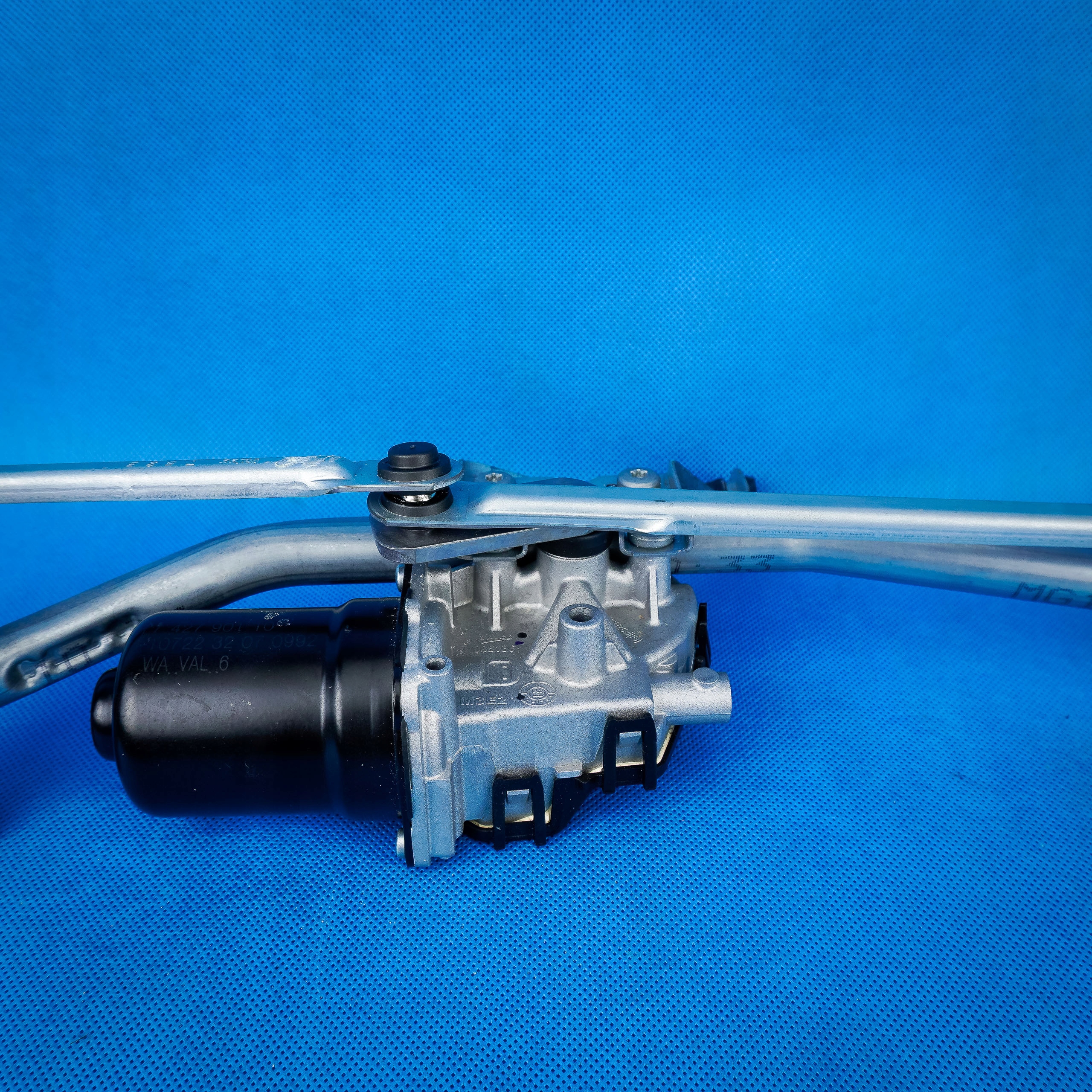 Wischermotor BMW 3 G20 G21 4 G22 OE image 7