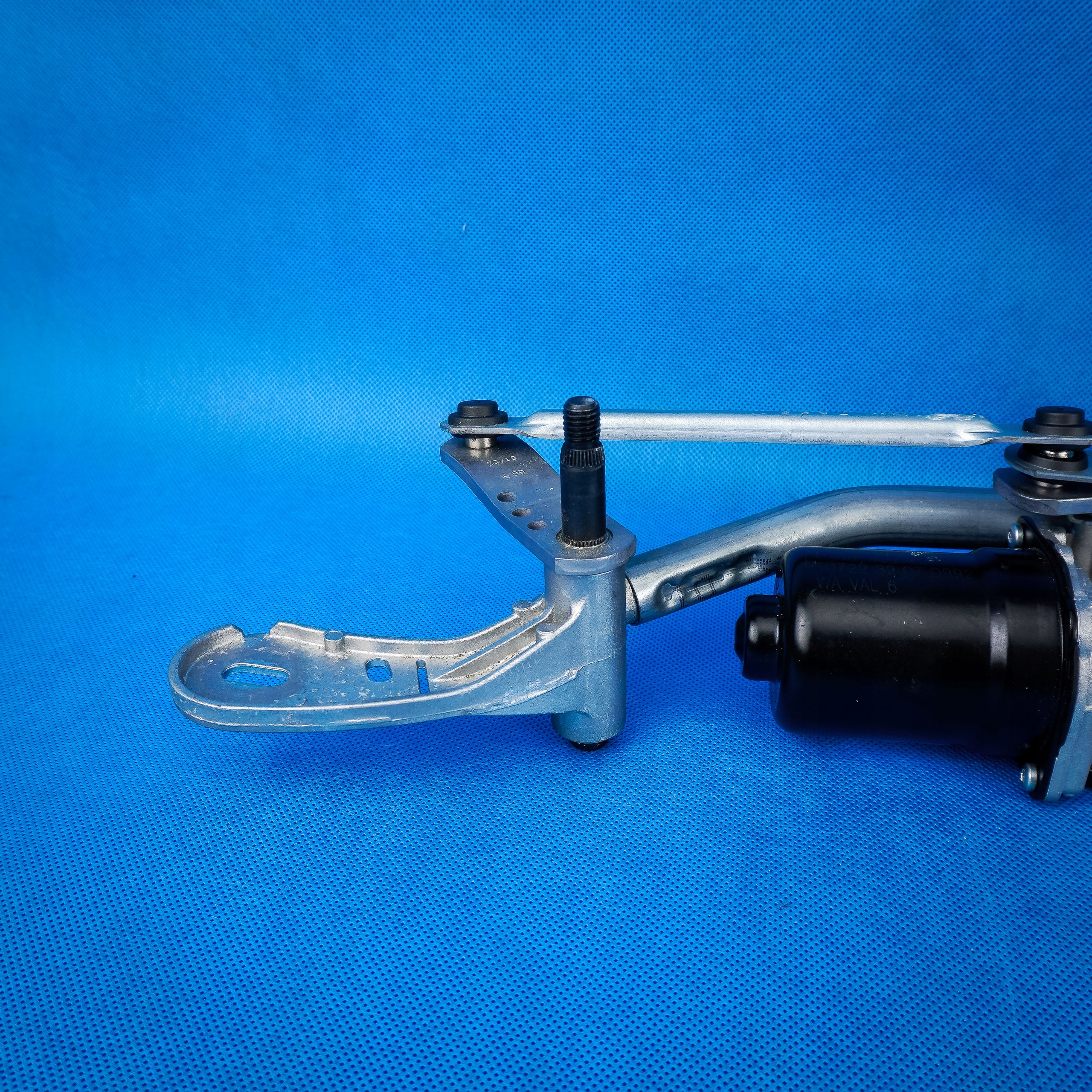 Wischermotor BMW 3 G20 G21 4 G22 OE image 8