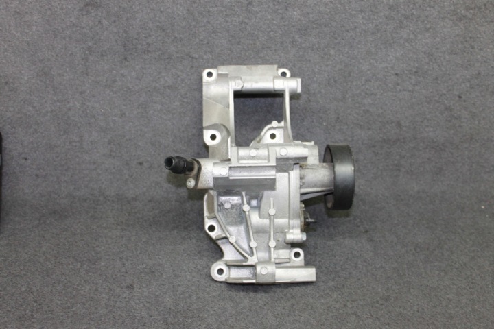 BMW G20 G30 G11 3.0D 4.0D B57 Water Pump with Base - 8574052
