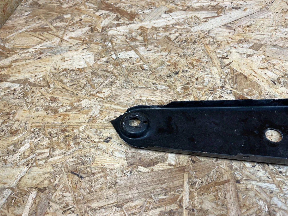 VW Passat B8 Headlight Bracket Right 3G0805932 image 6