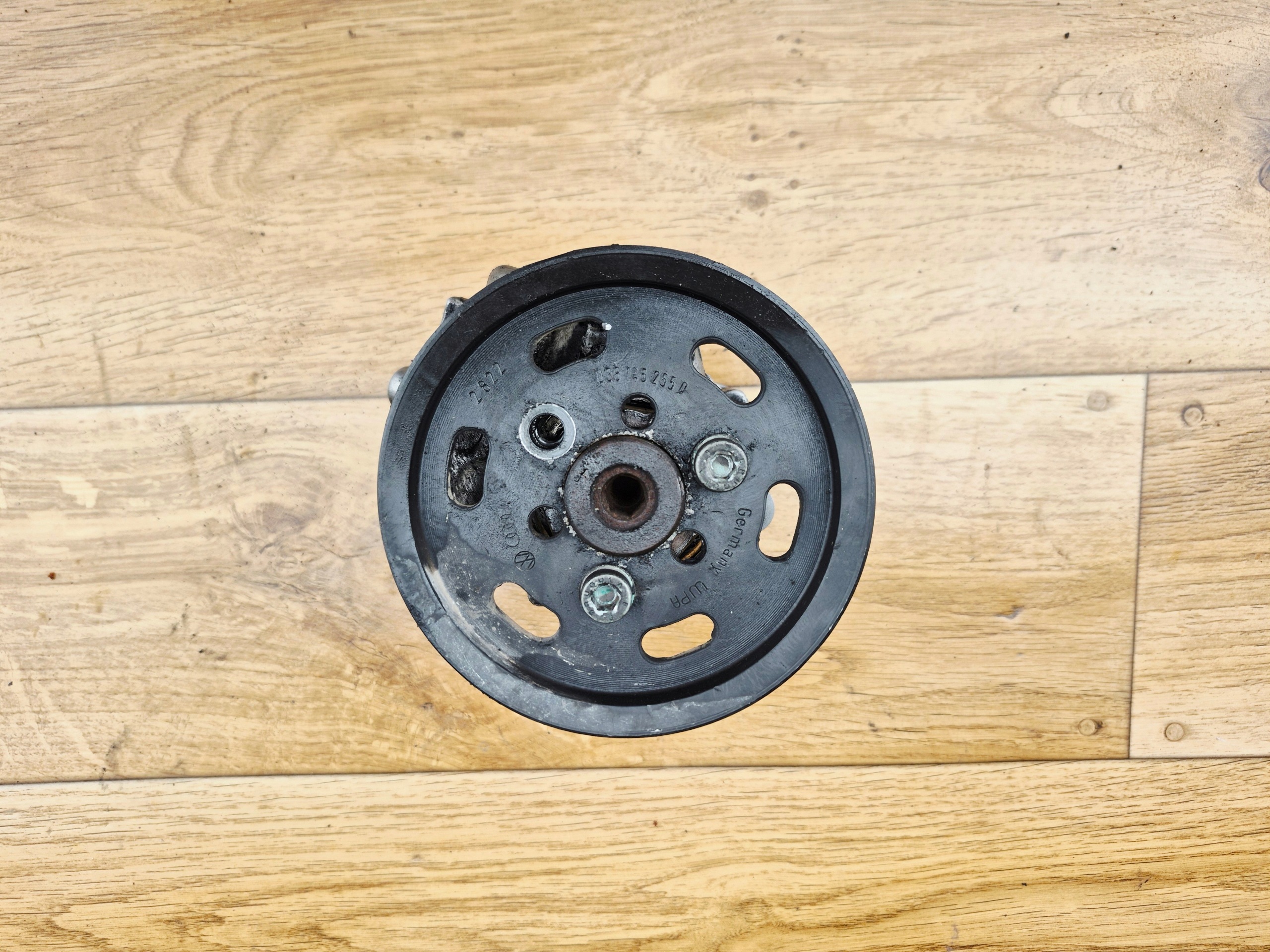 Pompe de Direction VW Passat B5 1.9 TDI 8D0145156T image 2