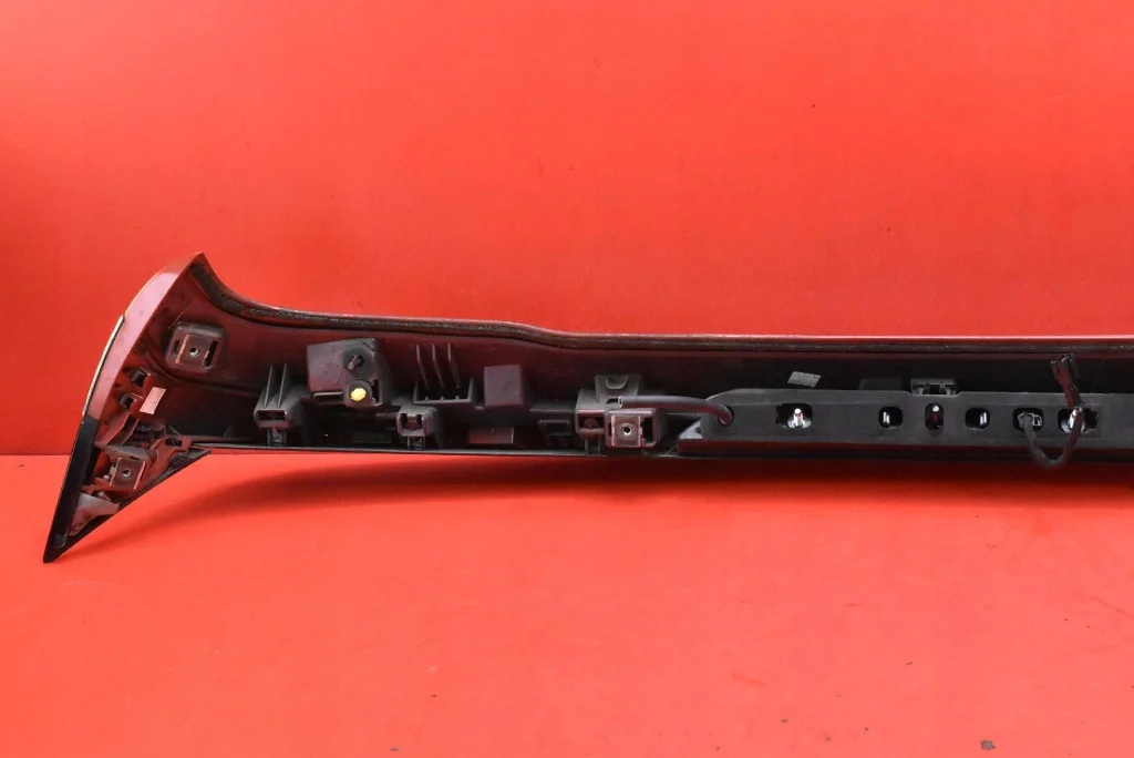 Spoiler Rücklicht Orange Peugeot 2008 I 9678324280 image 6