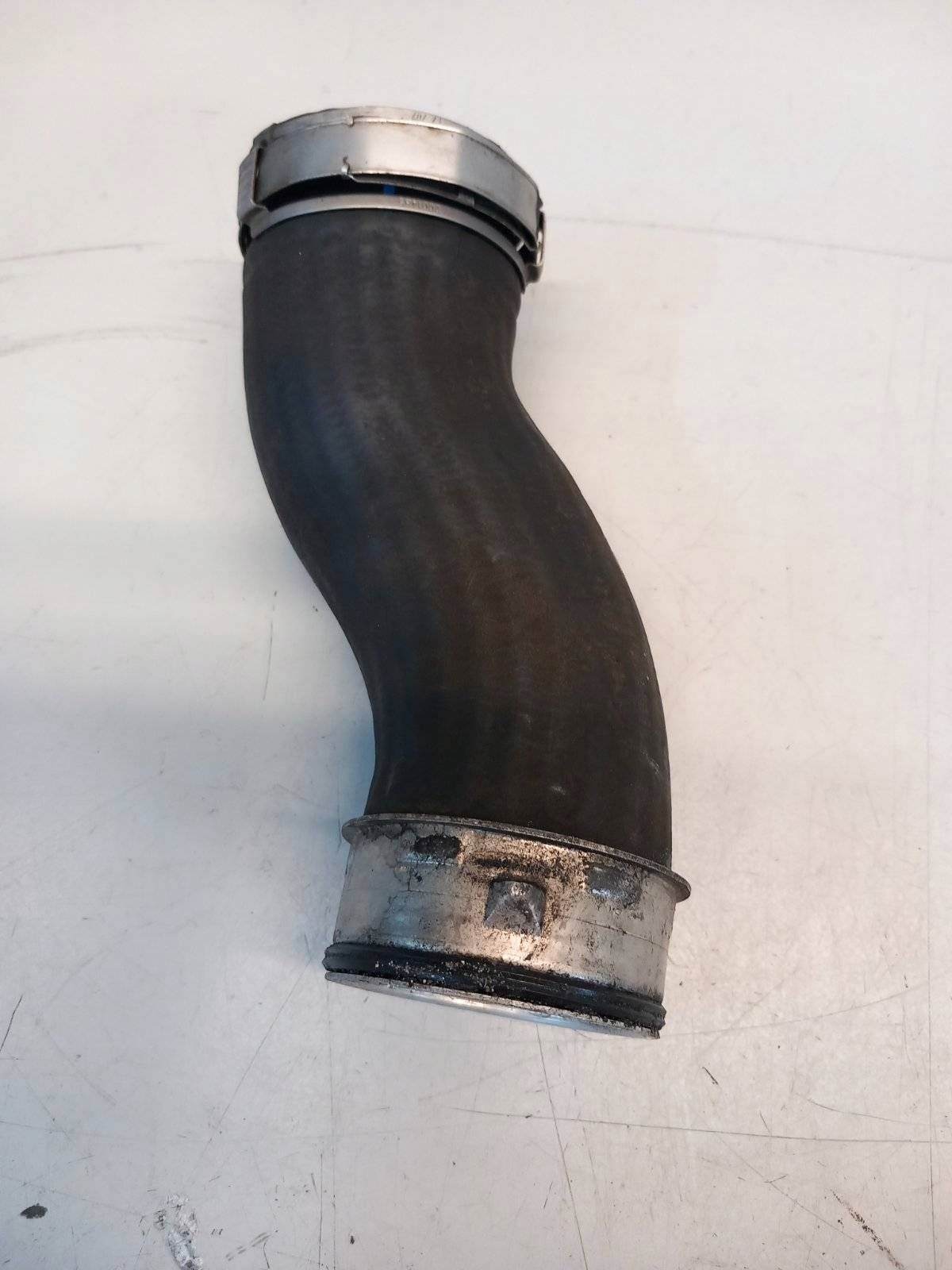 VW Touareg I Audi Q7 4L 3.0 TDI intercoolerslang 7L6145708H